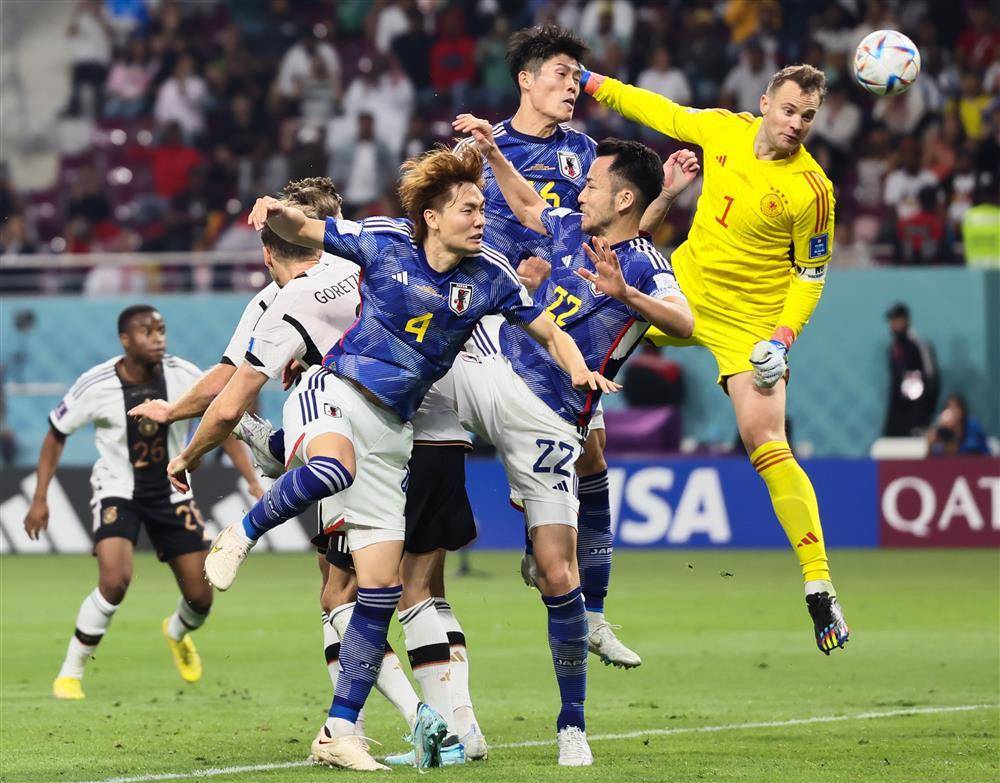 HTH-西亚卡姆爆冷击败日本队，精彩发挥引爆全场！的简单介绍